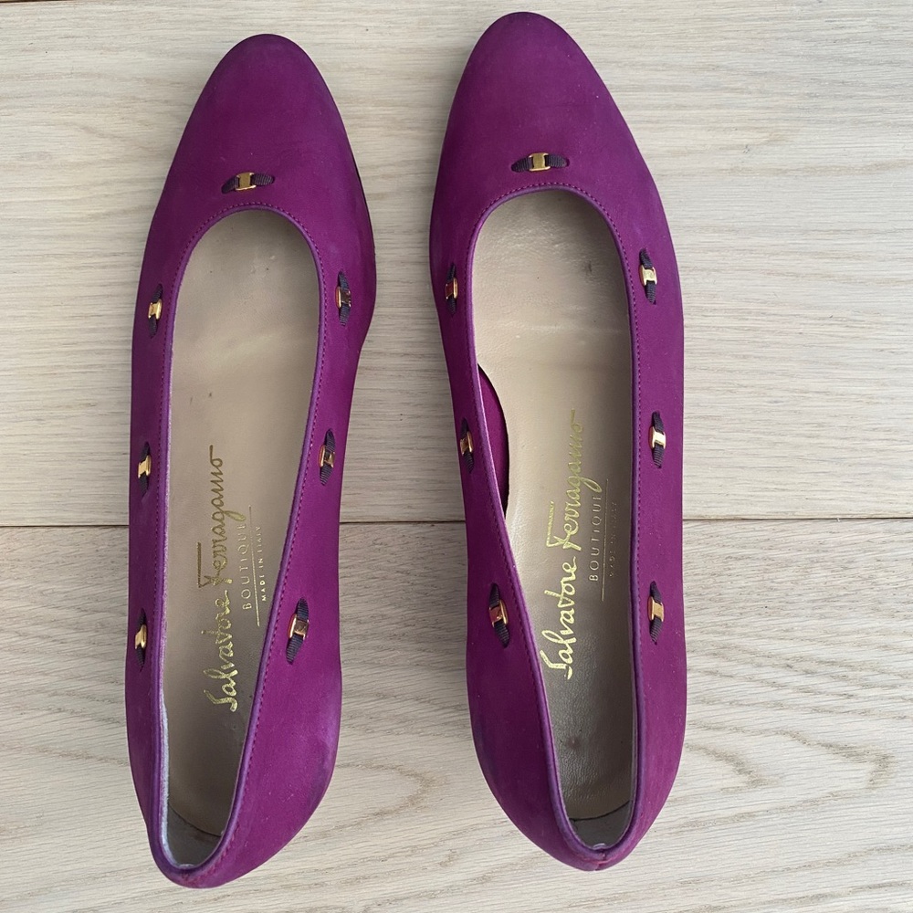 Vintage Ferragamo Purple Pumps